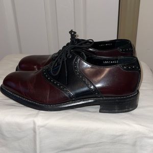 Florsheim Men’s size 7.5D lace up oxfords in terrific shape!